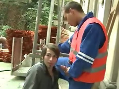 Hot construction worker getting his cock sucked