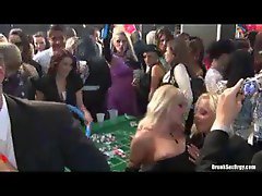 Casino party starts get wild as ladies get drunk